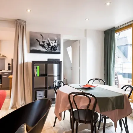2 Bedroom In The Heart Of The Old Town Apartamento Lila